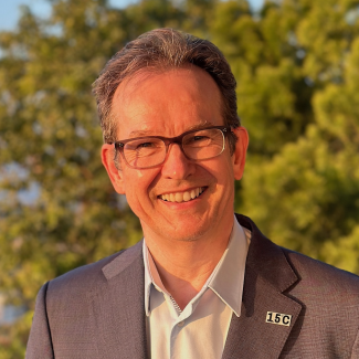 Rob Kay headshot